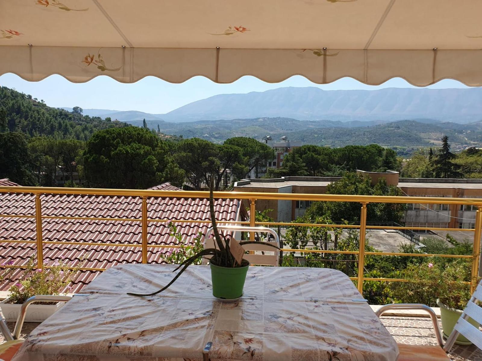 Sara Guesthouse