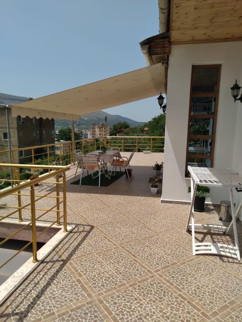 Sara Guesthouse