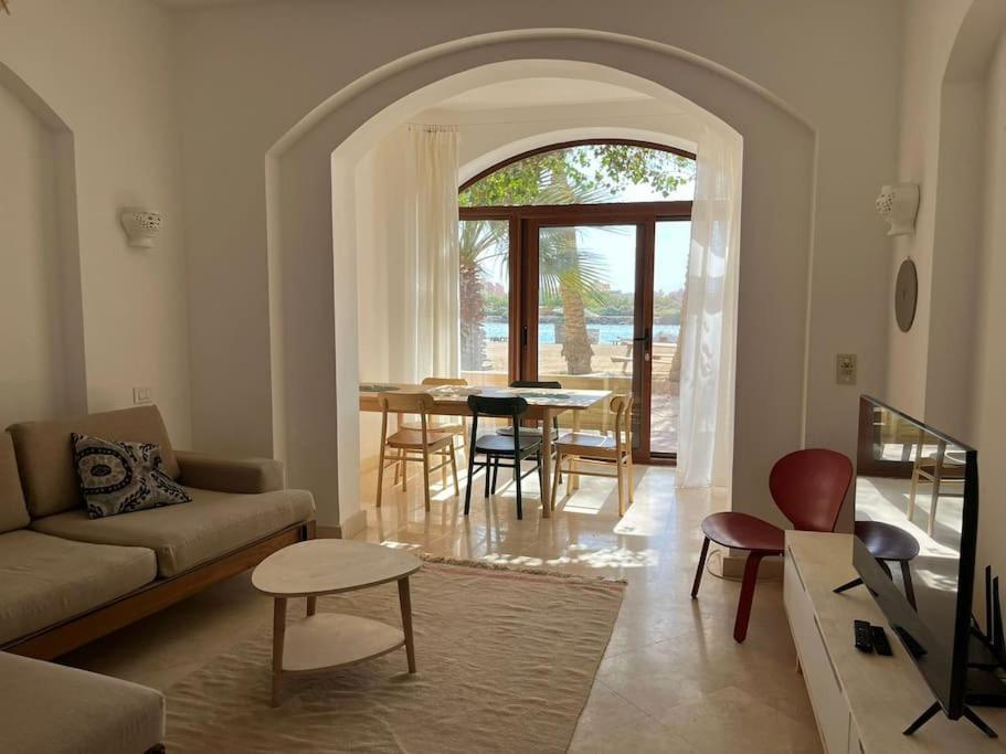 Cozy Townhouse in West Golf - El Gouna view 3