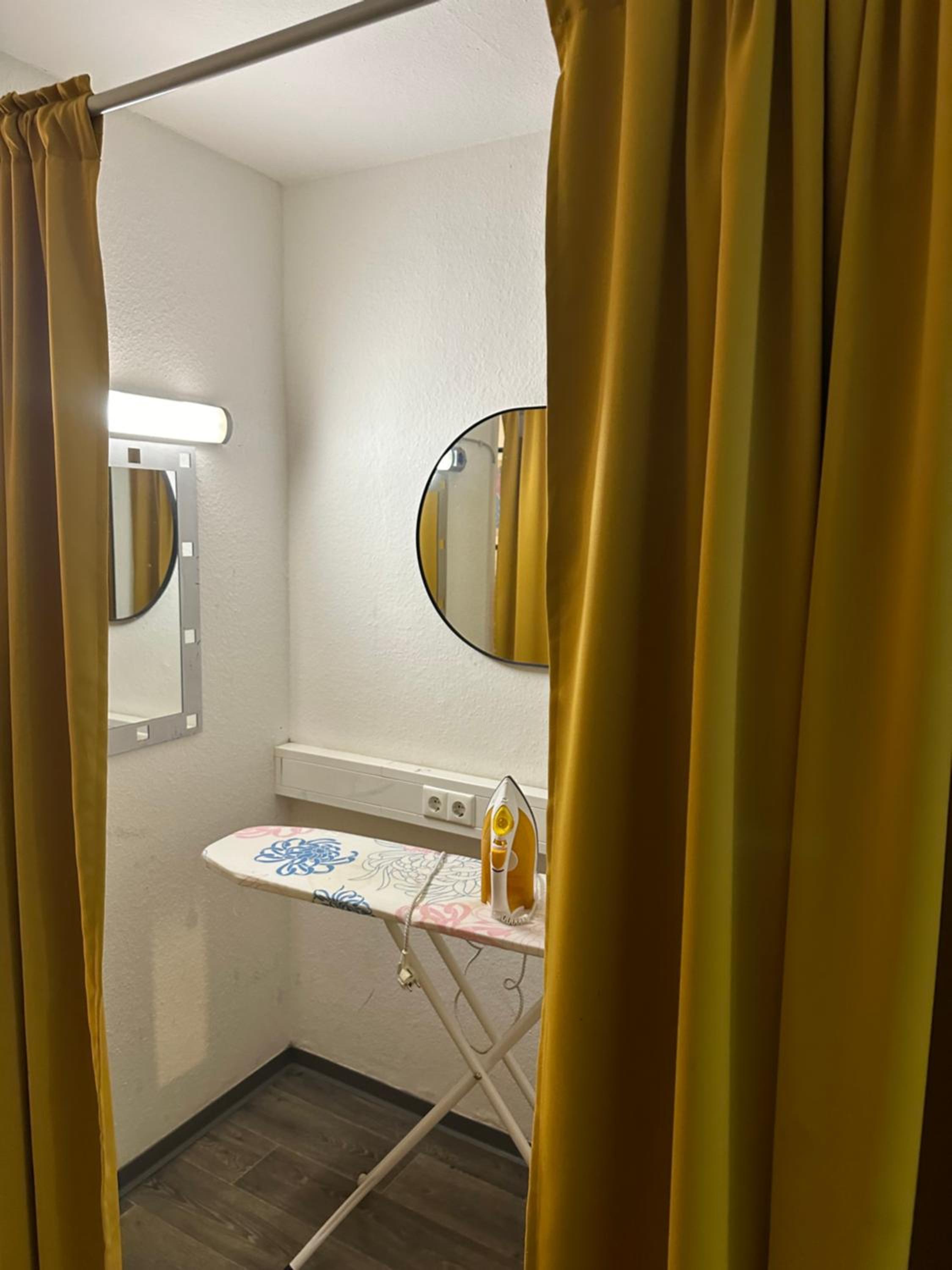 Pauli Hostel