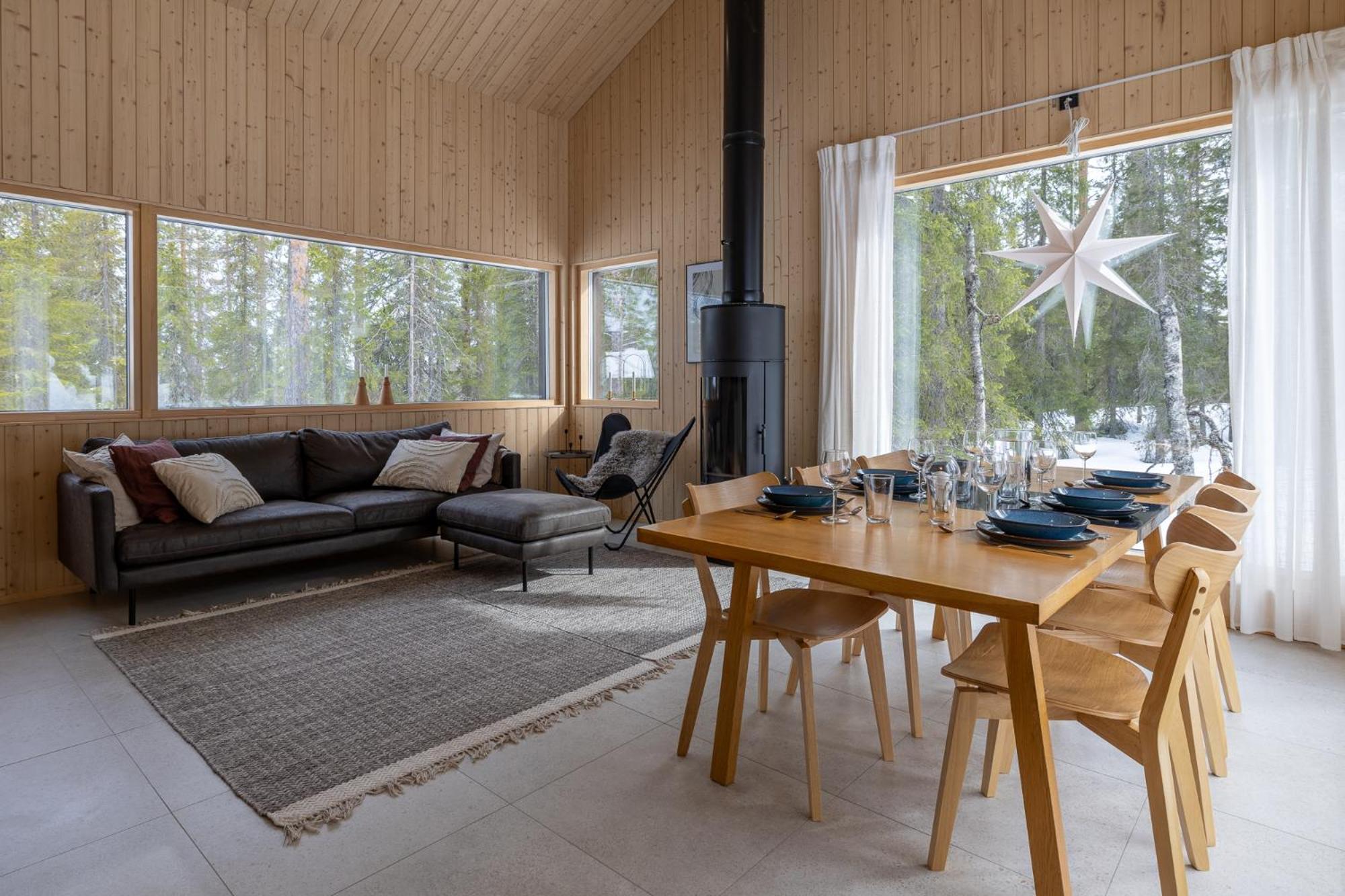 Villa Kuusi by HiYlläs