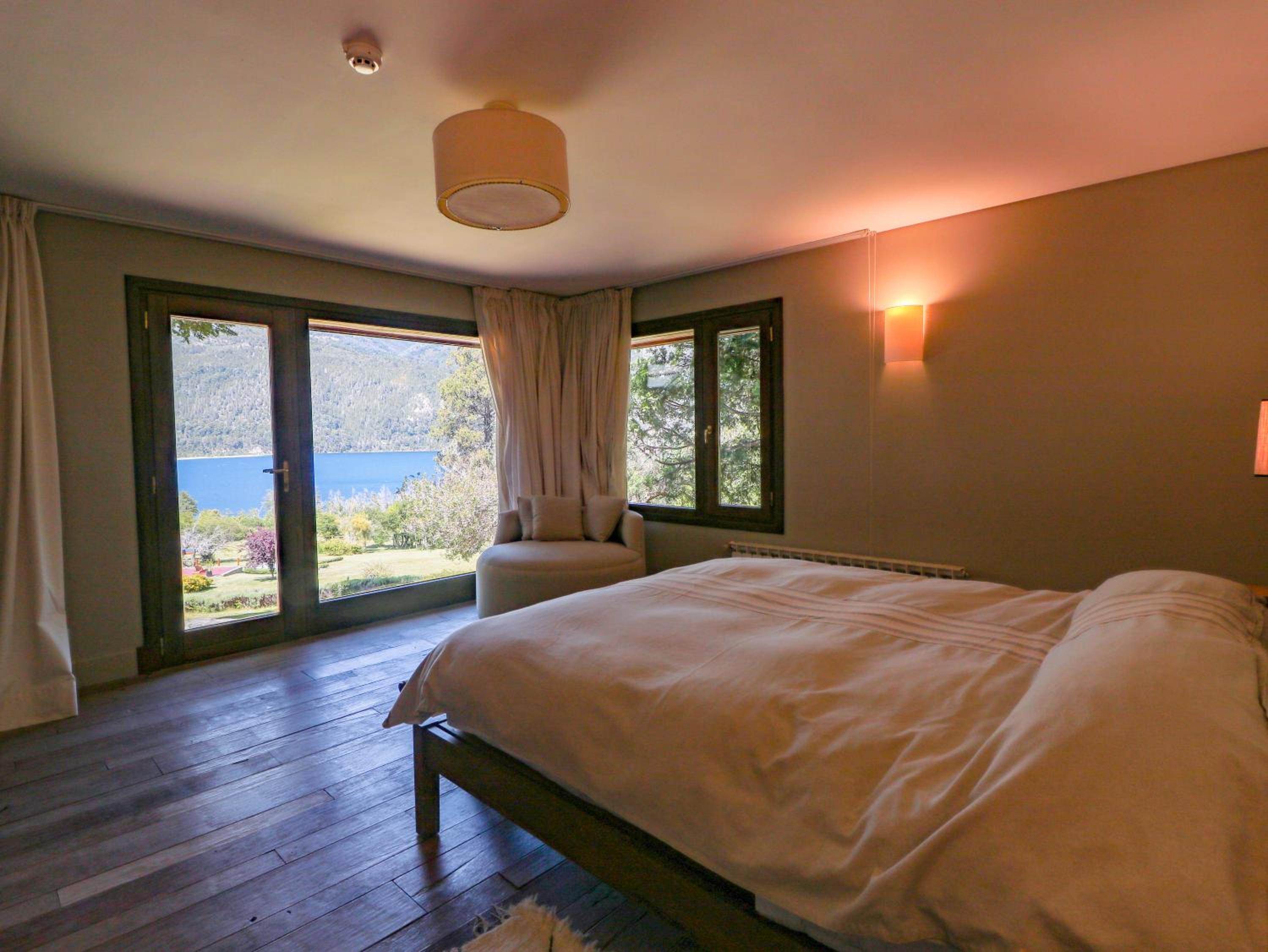 The Lakes & Mountains Bariloche