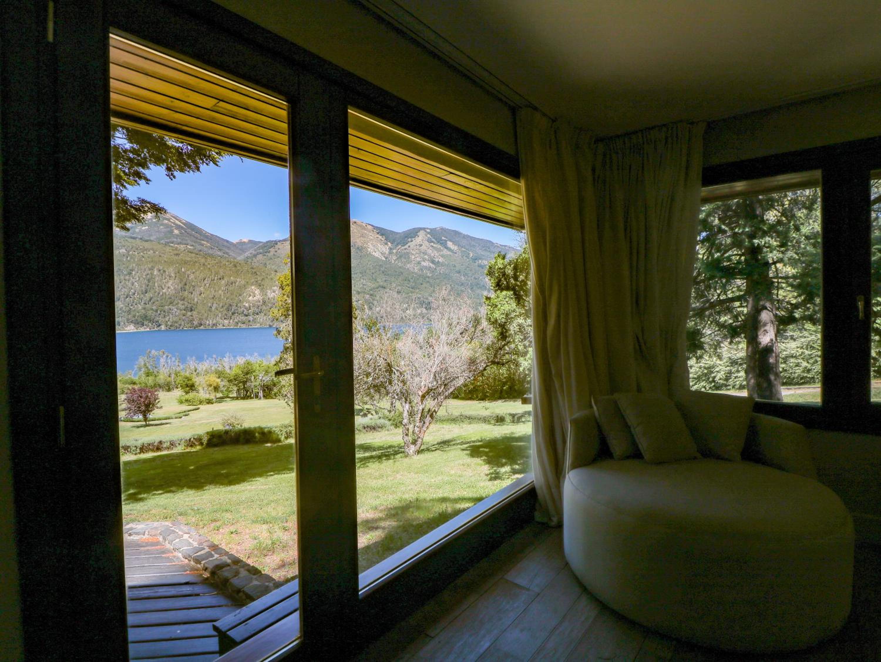 The Lakes & Mountains Bariloche