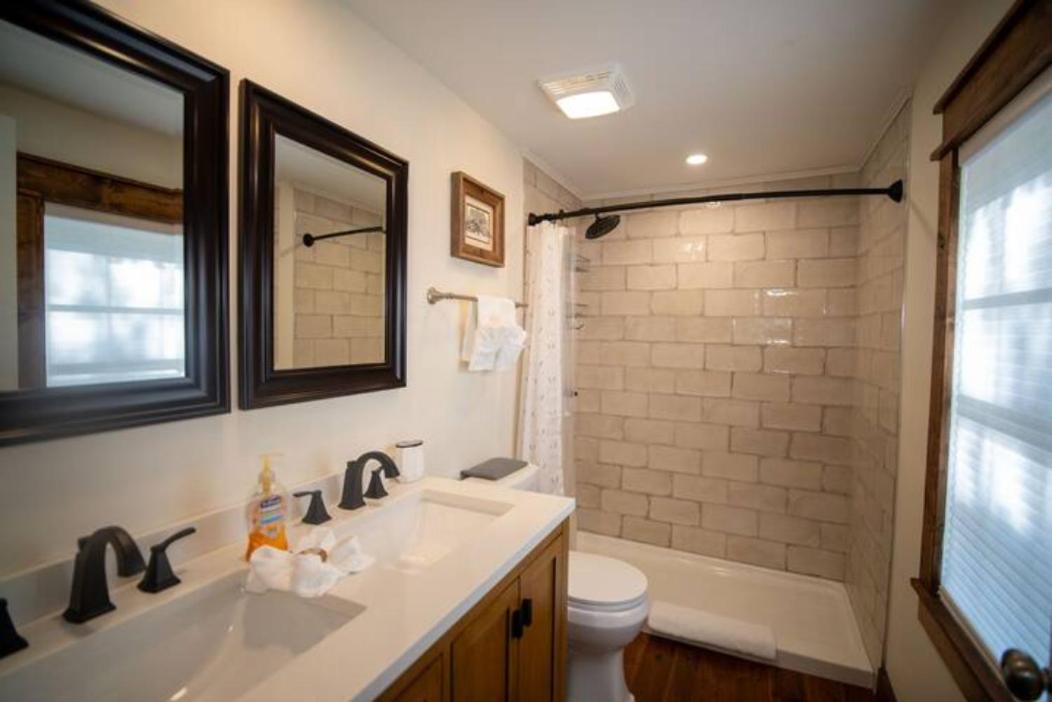 Wedgefield Bed & Breakfast