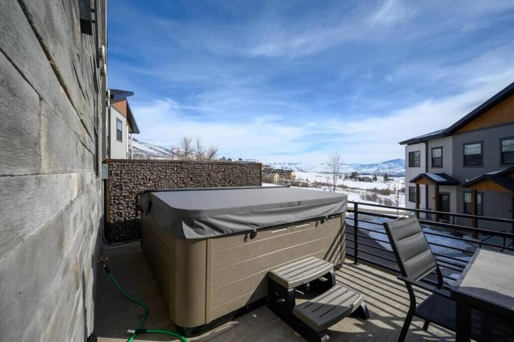 Alpine Deer Hideaway P88Ski LodgeHot Tub Retreat