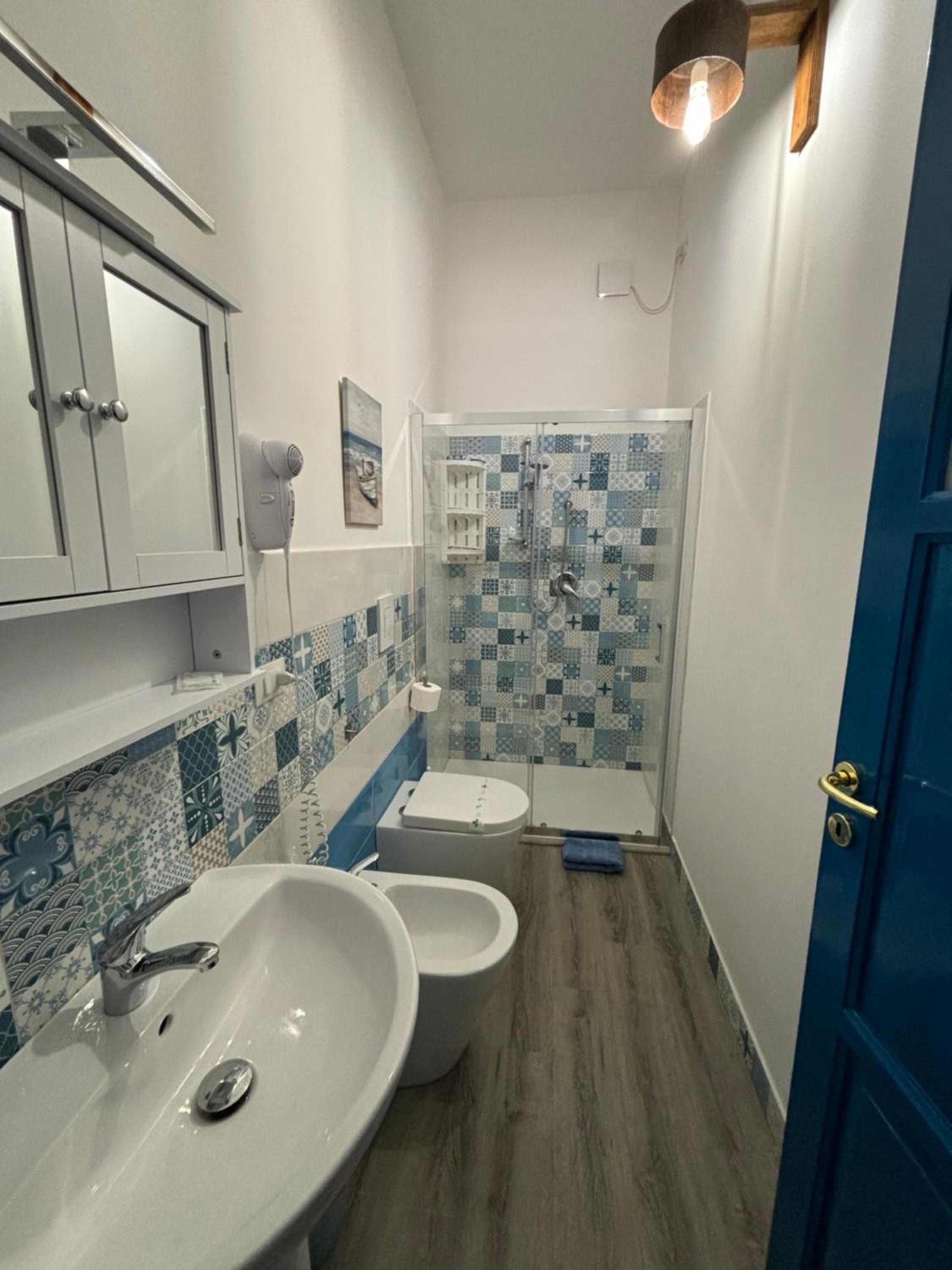 A Patedda en Favignana — bathroom