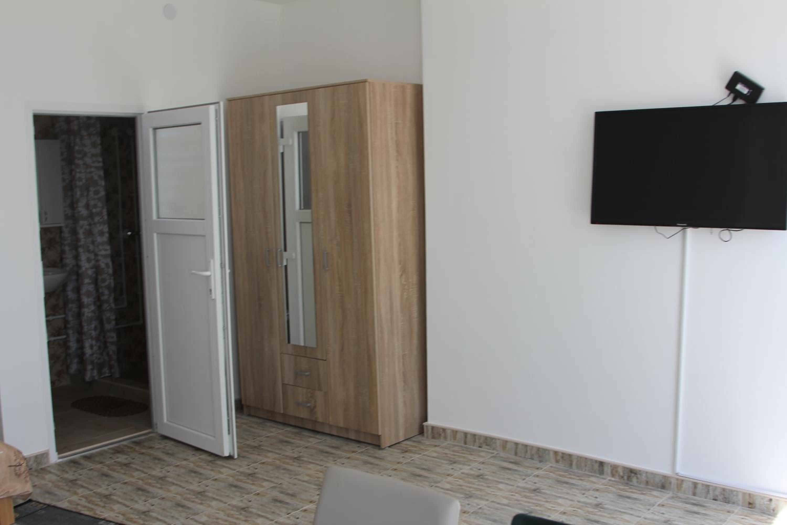 Apartmani Borovi
