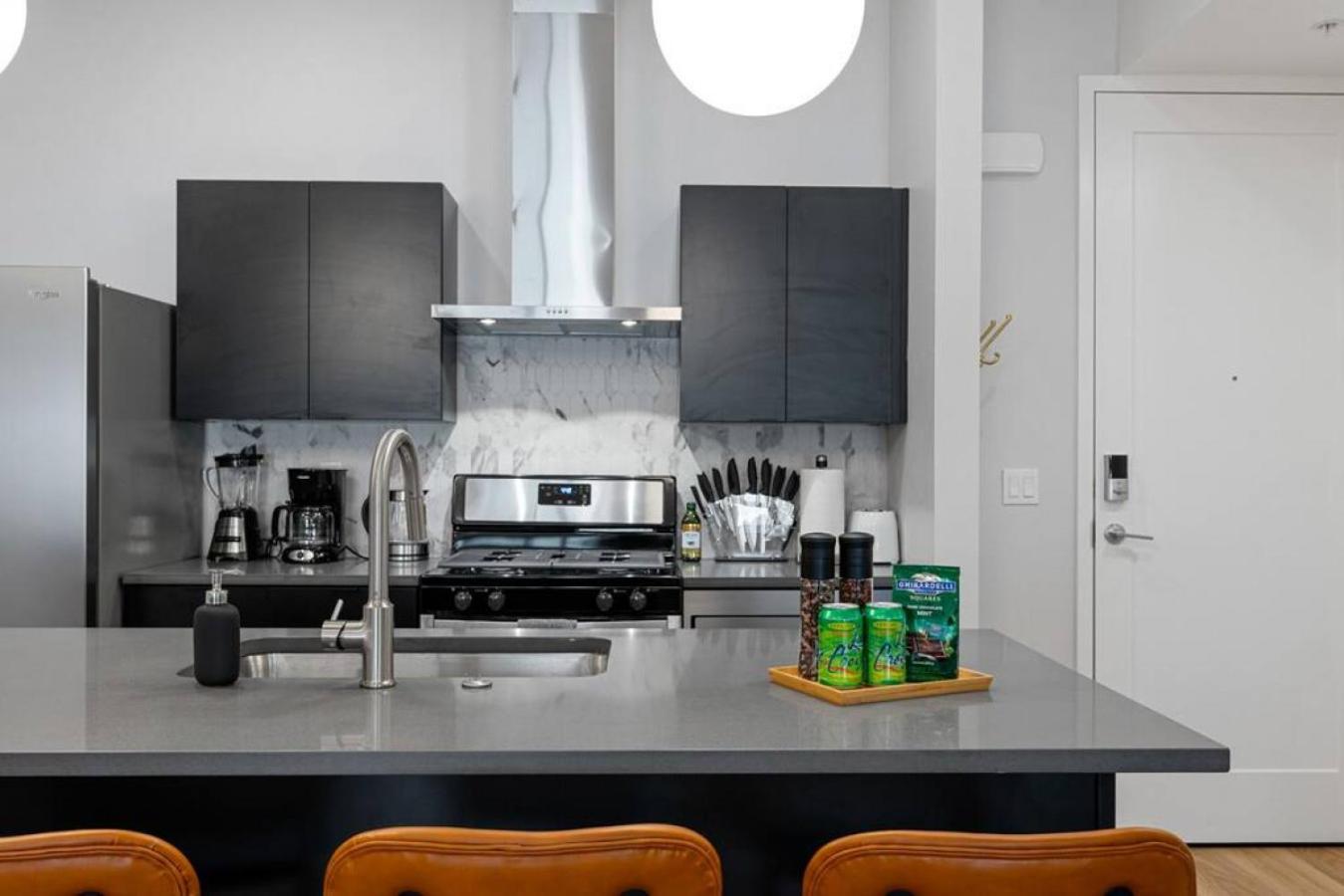 Prime location - downtown SLC apt - ALL NEW view 4