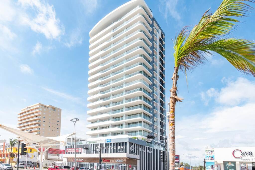 Hotel Hermoso Depa lujoso Cristal Bay Sobre el Malecon - Image 1