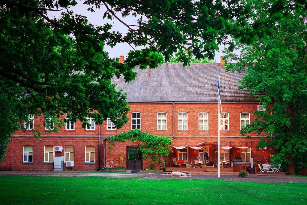 Roosiku Apartment