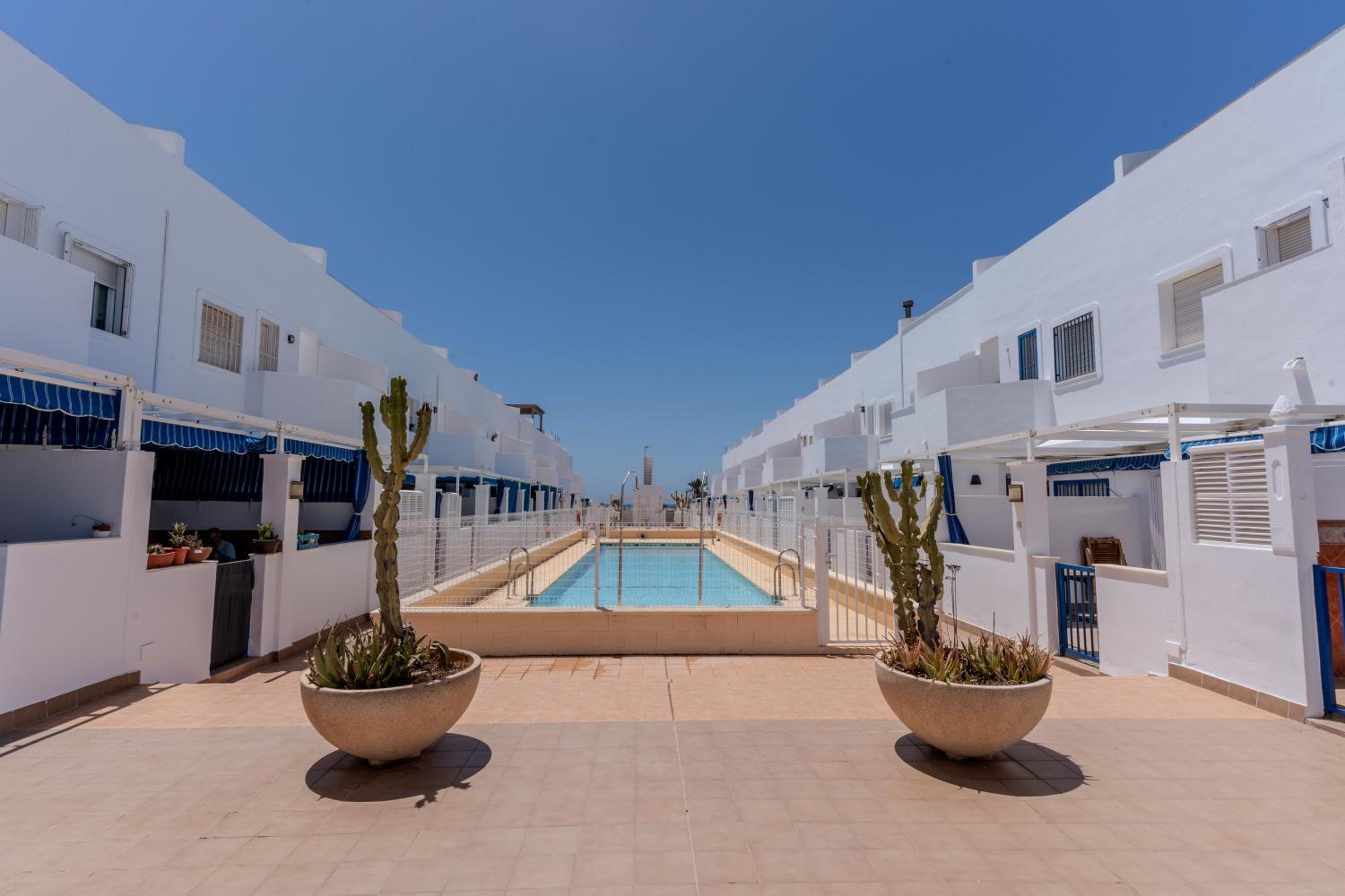 Dúplex con terraza y piscina