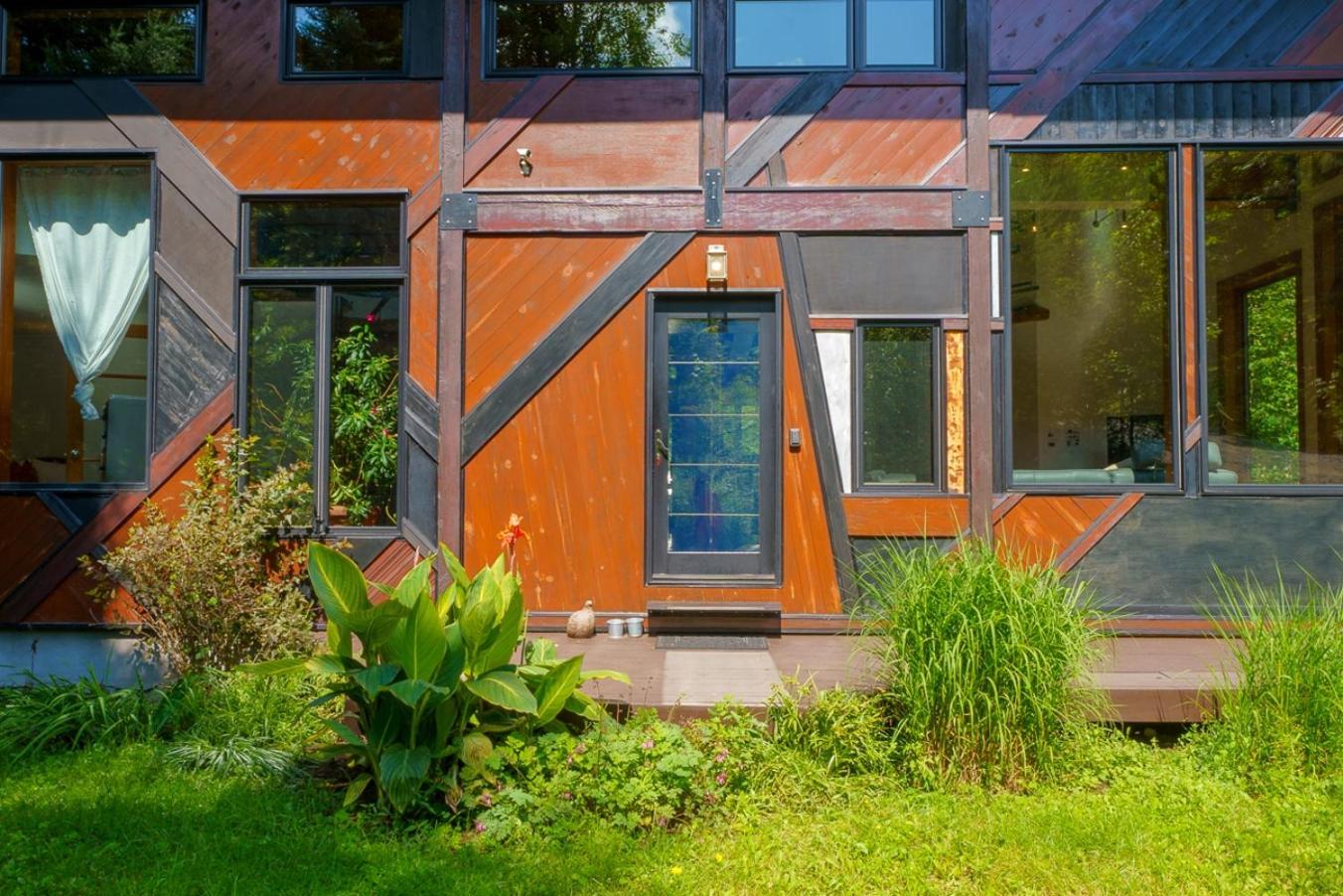 Le Sculptural Nature Escape, hot tub, Billiards