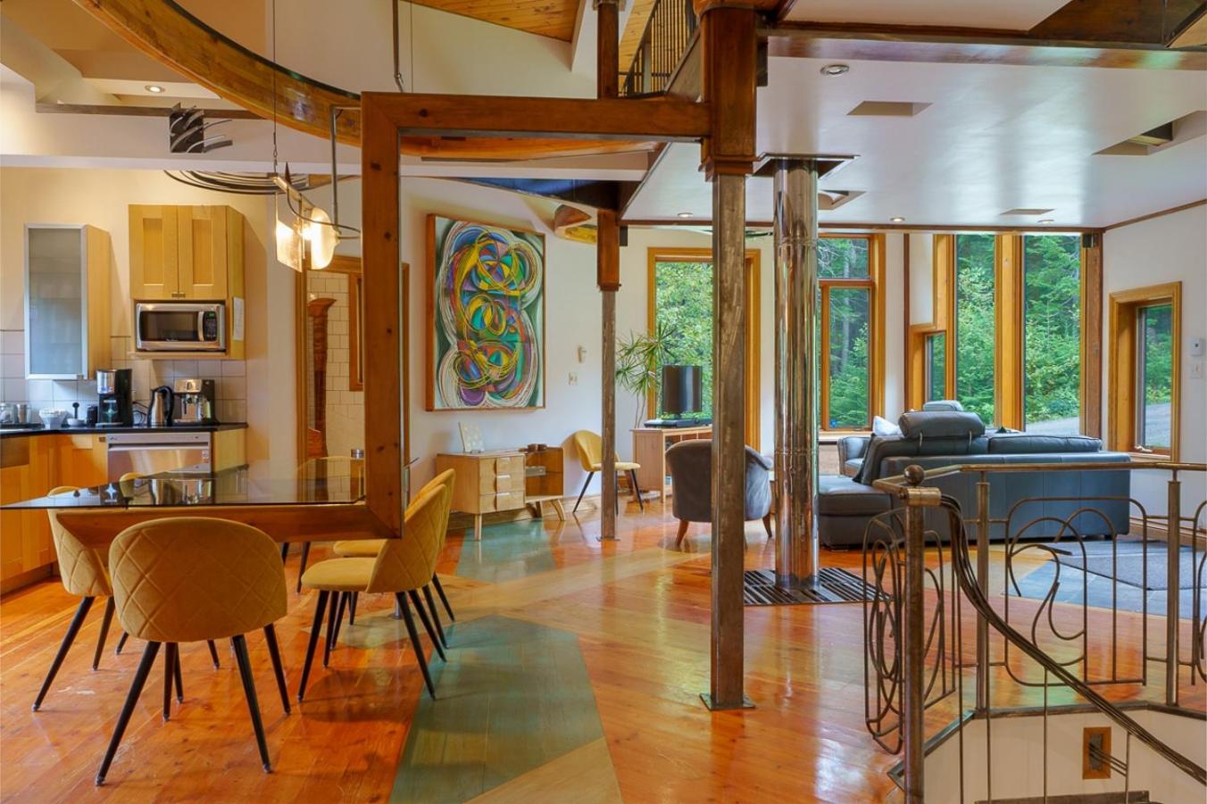 Le Sculptural Nature Escape, hot tub, Billiards