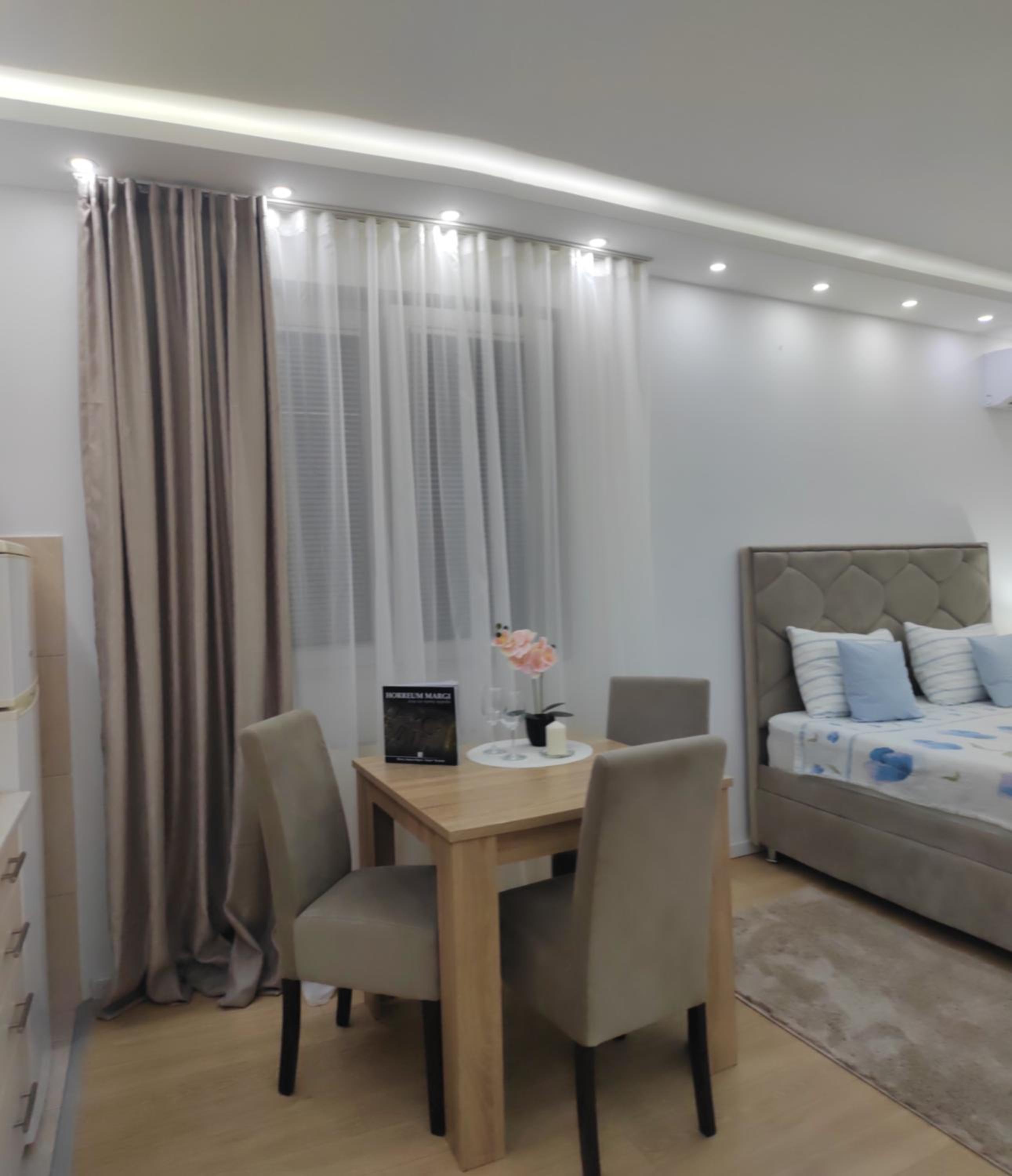Apartment "PERLA LUX" 4 STARS by Central park included FREE Wi-Fi & Parking & Kitchen & Washing mashine & Keyless code entry & Hidden terrace view 4