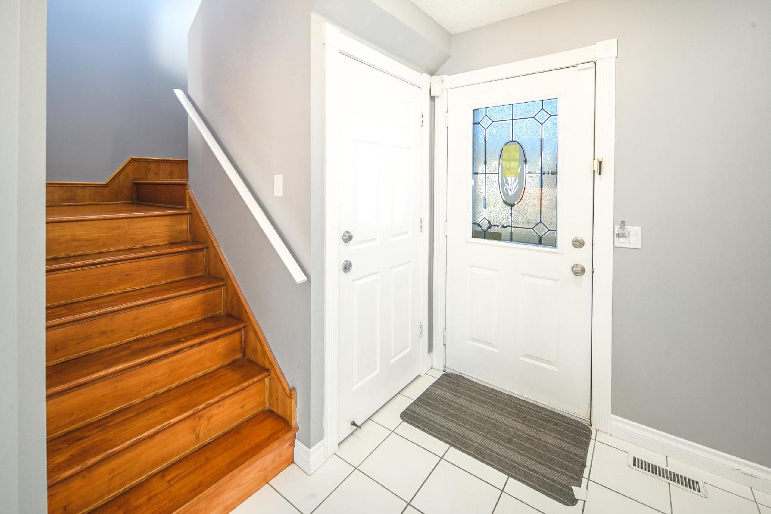3BR3BA House with AC Pets OK