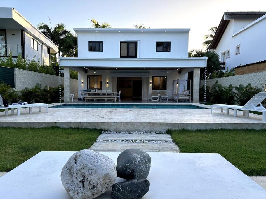 Villa Antonia - Housekeeping - Private Pool - Exclusive Beach Community