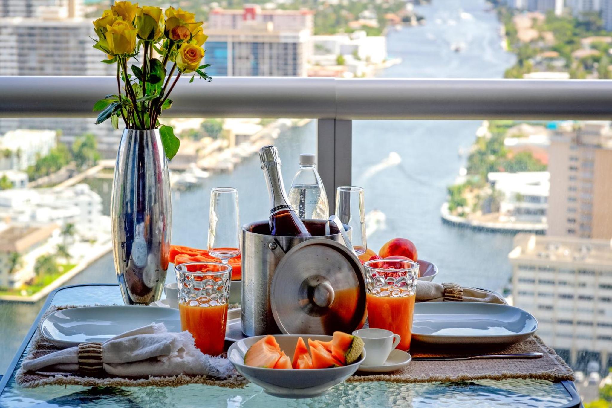 Ocean Views - Pool & Gym - Pet Friendly - Close to Beach - Image 5