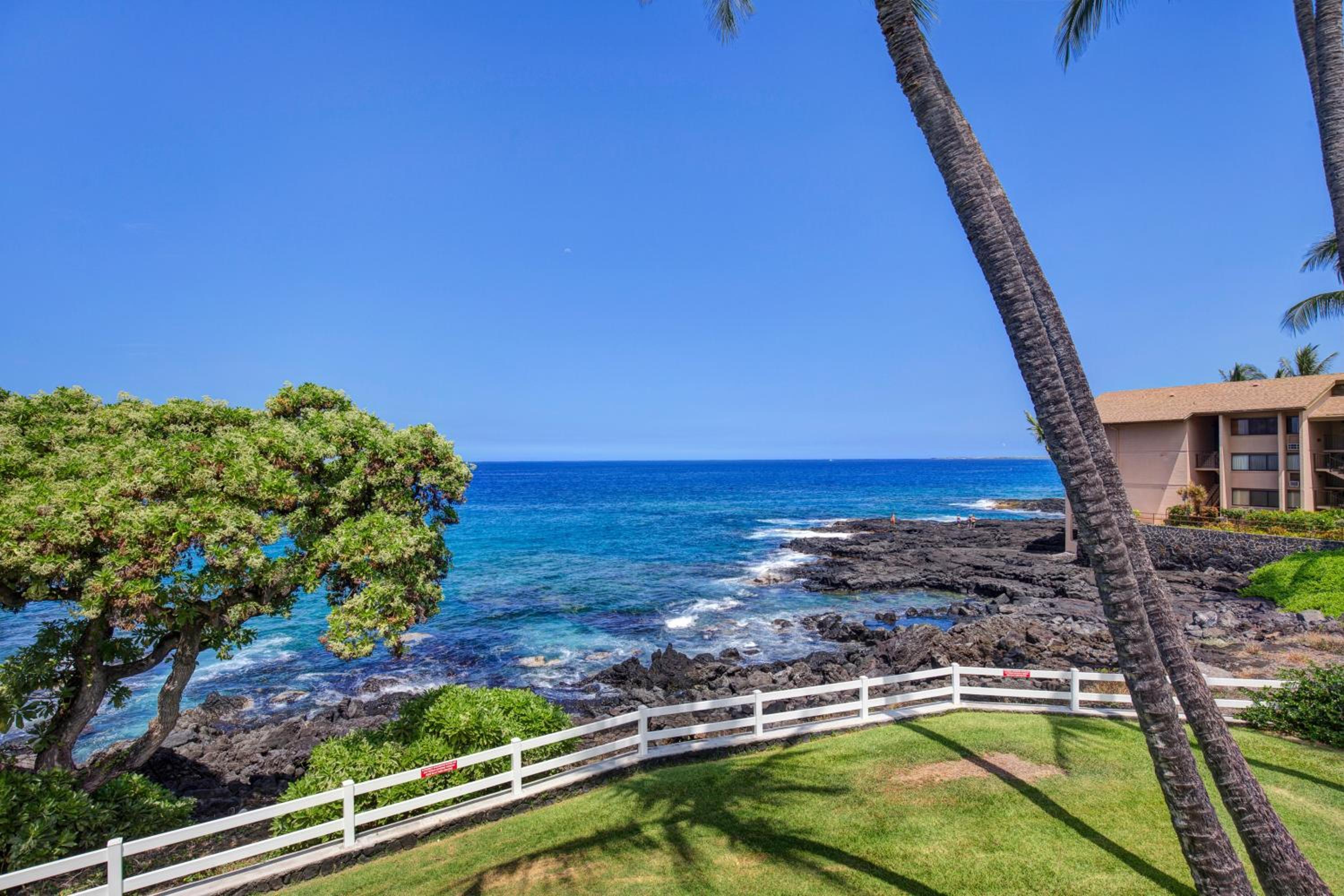 Royal Sea Cliff Kona by OUTRIGGER view 5