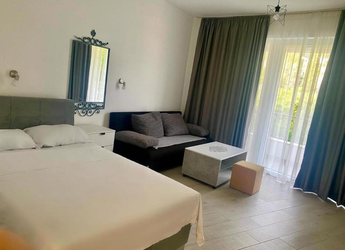 Apartmani Vian 2 view 2
