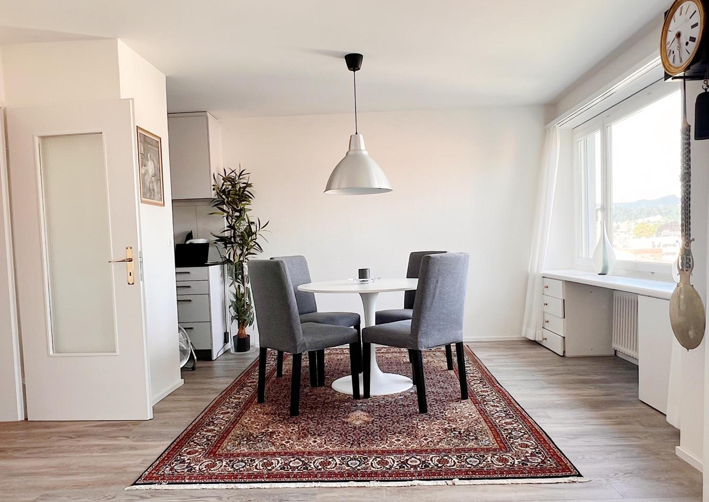 Moderne & helle Wohnung mit Netflix & Bergsicht