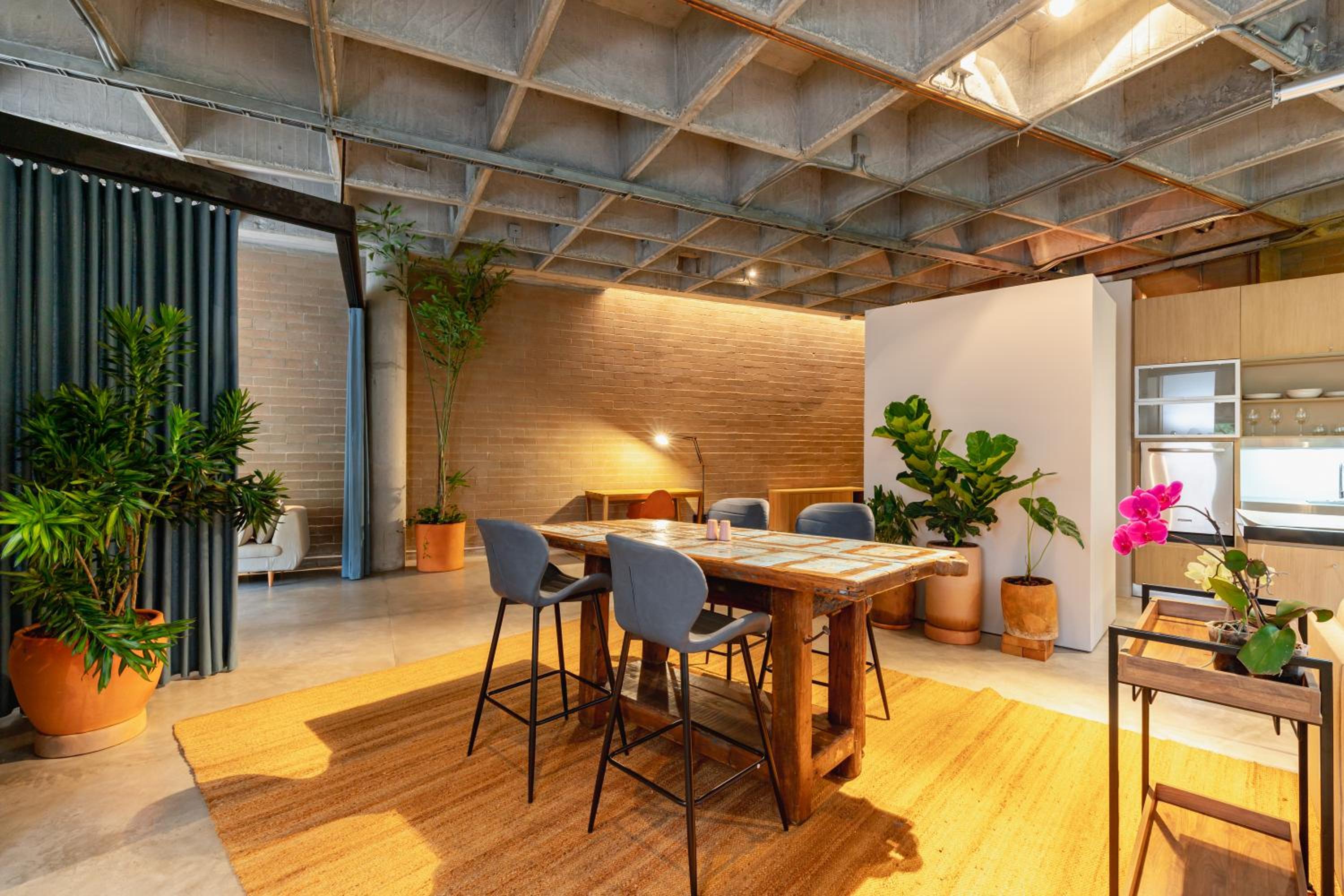 meeting & event spaces
