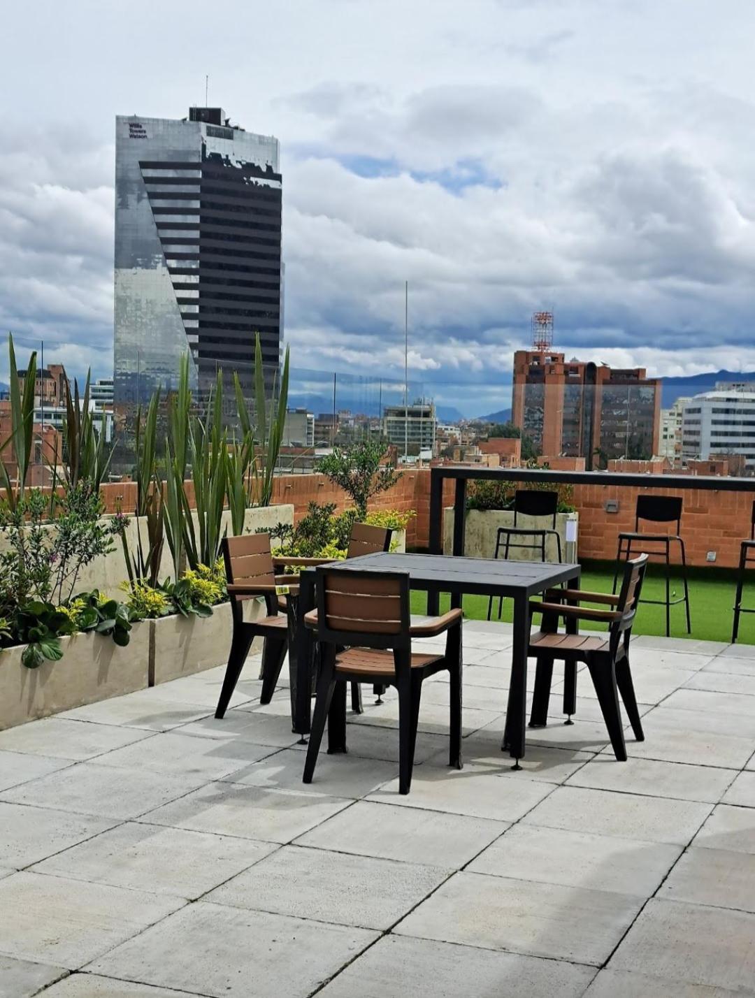 Lindo apartaestudio cerca al parque de la 93
