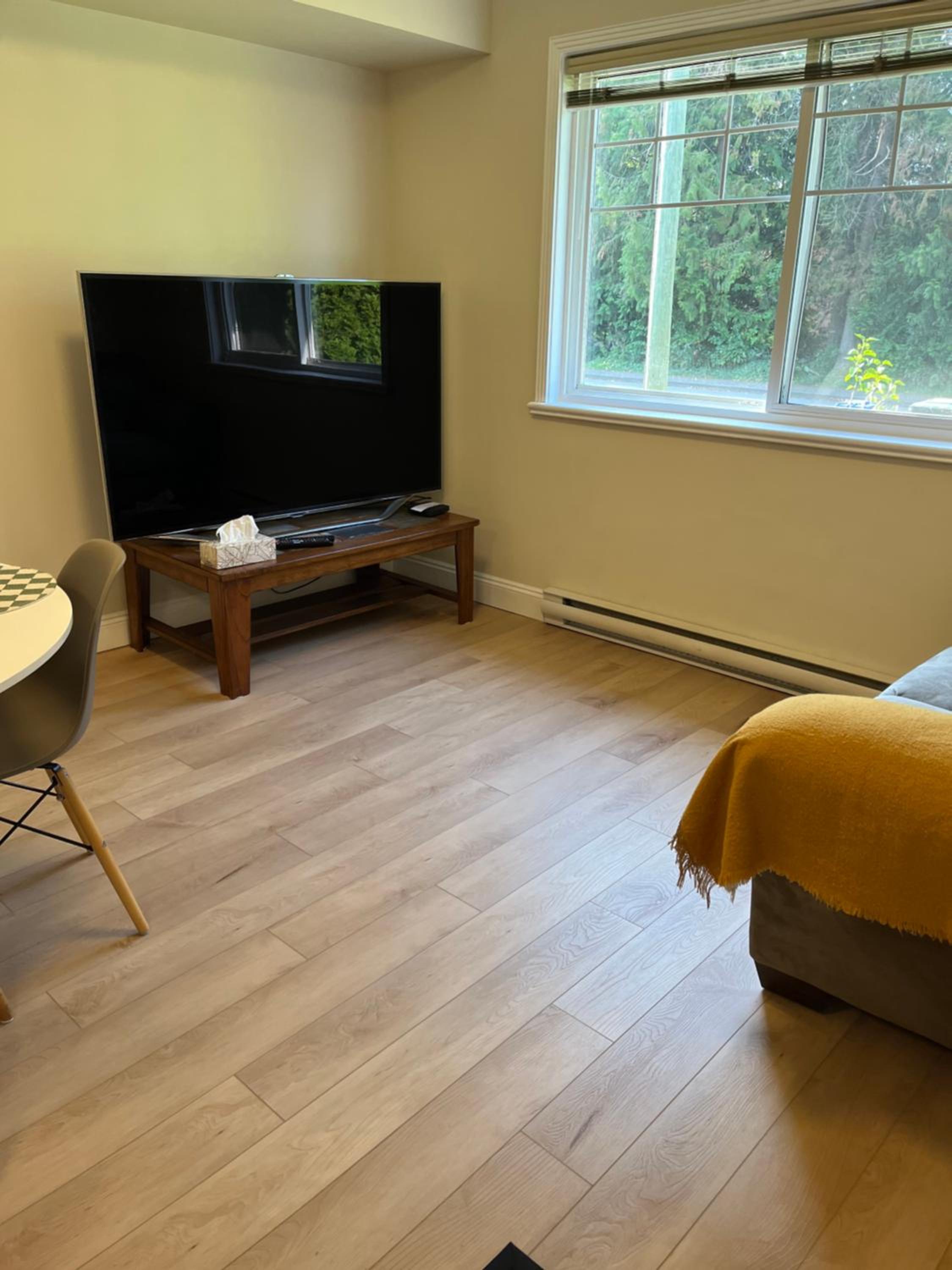 2 Beds Guest Suite to Yourself at Coquitlam Centre Mall