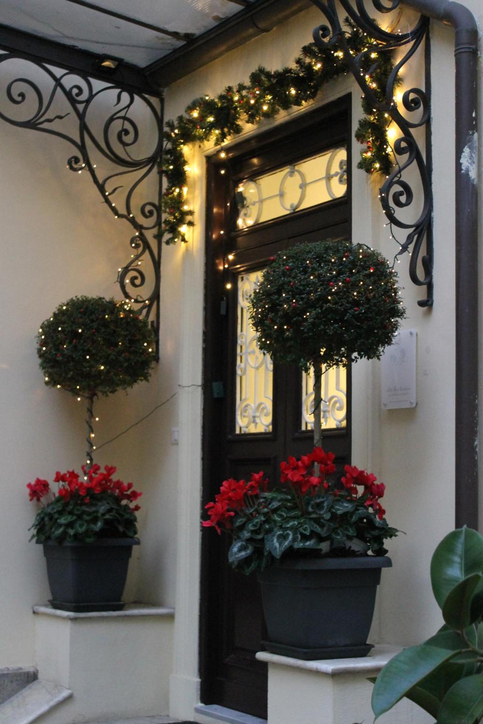 Little Rose Residence