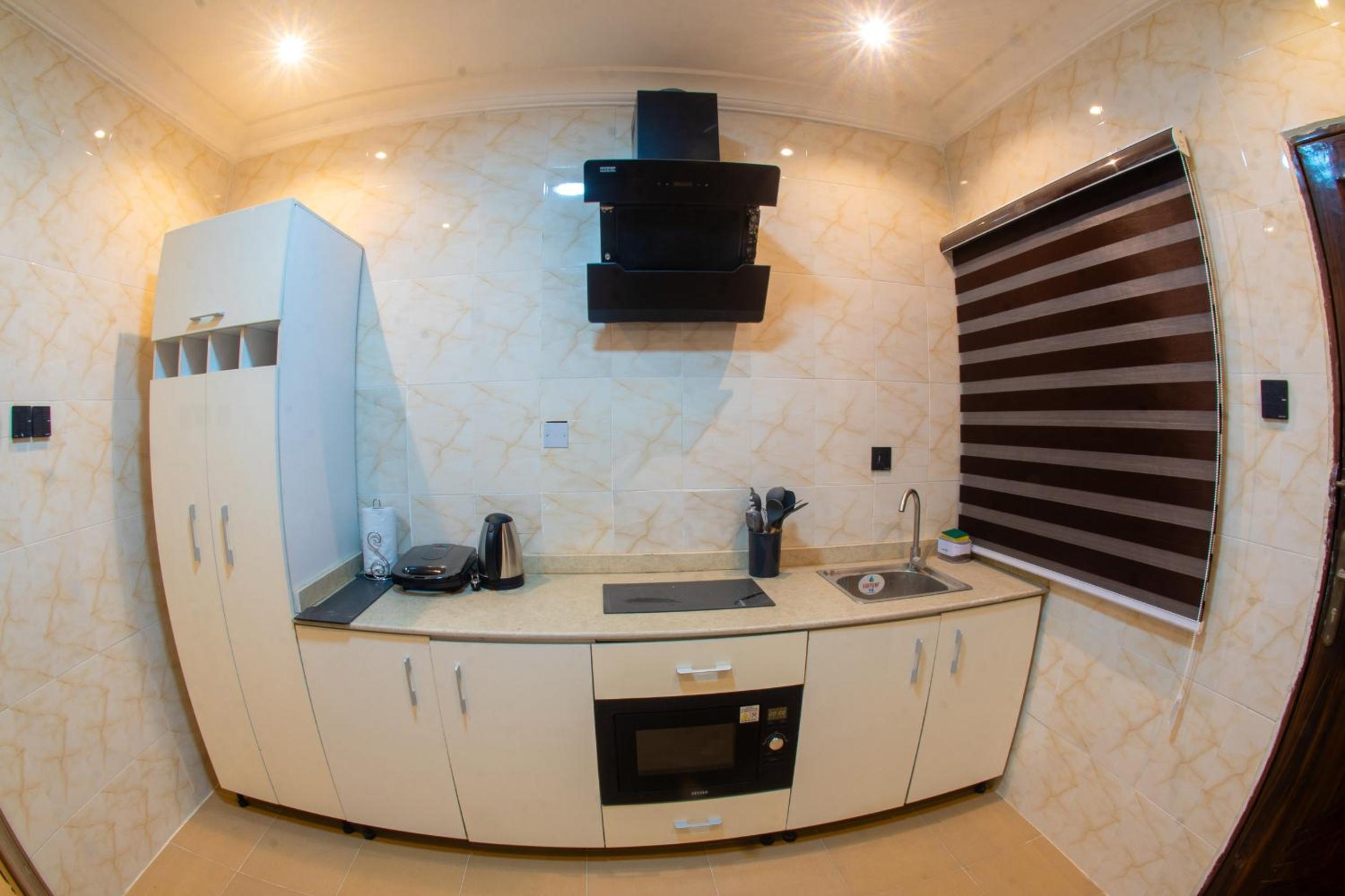 Advena Apartments