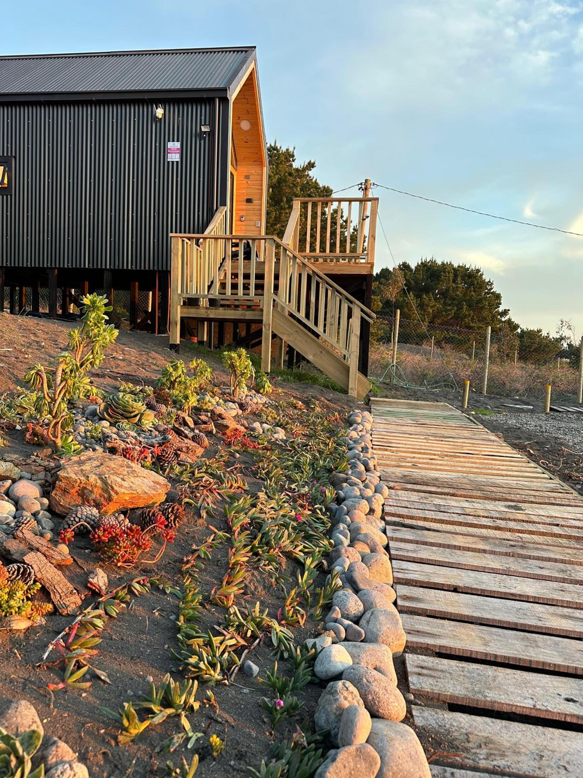 Casa Serena frente a la playa, vista panorámica, sector Cardonal, Pelluhue