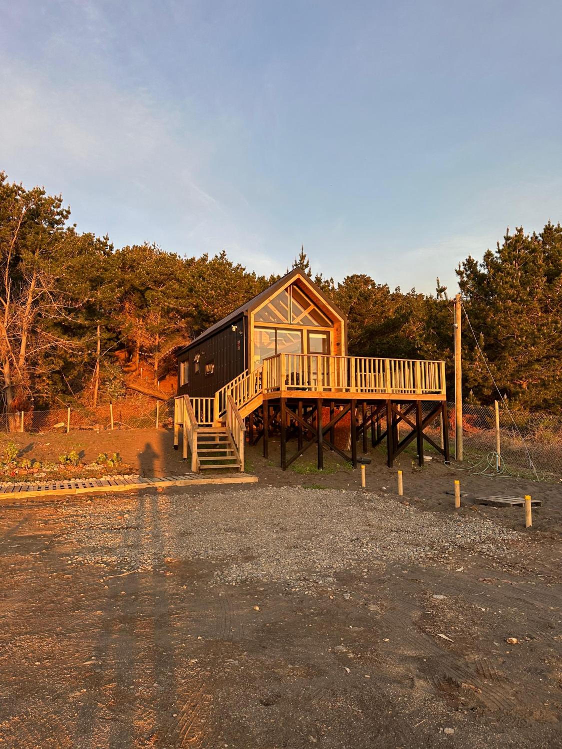 Casa Serena frente a la playa, vista panorámica, sector Cardonal, Pelluhue