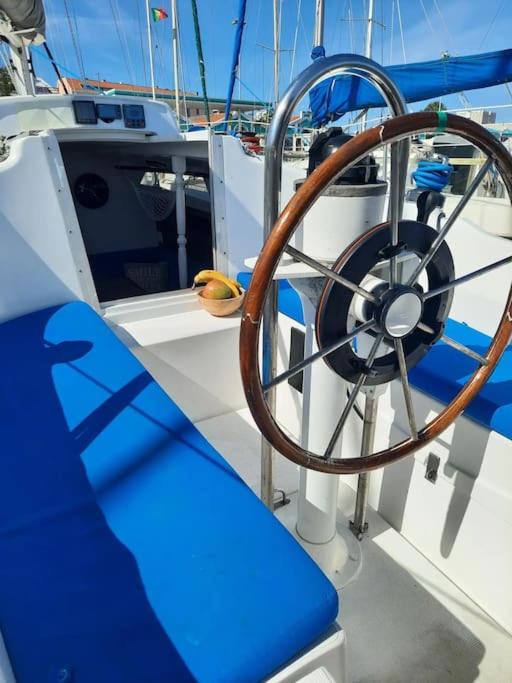Vintage sailboat experience view 5