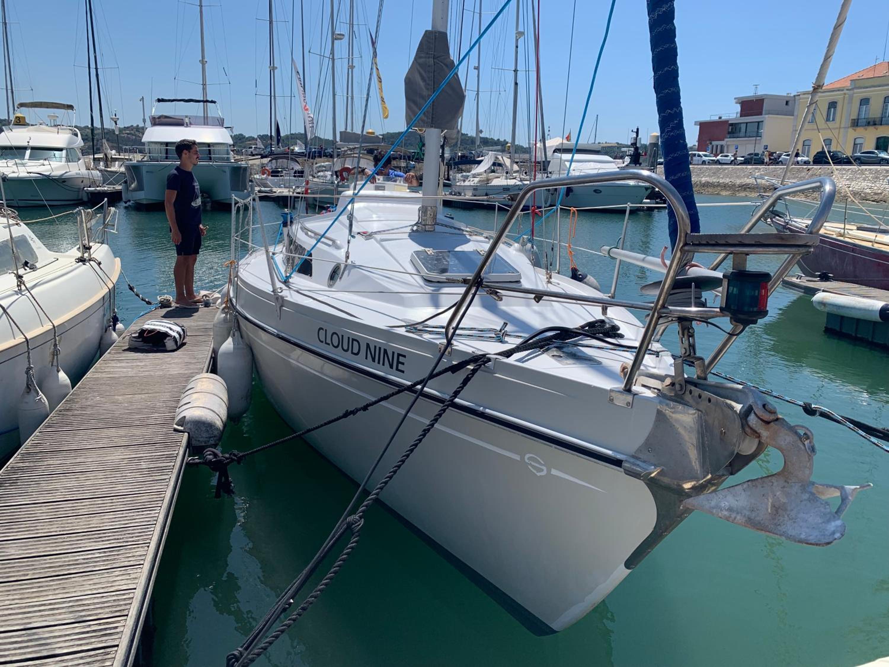 Vintage sailboat experience view 2