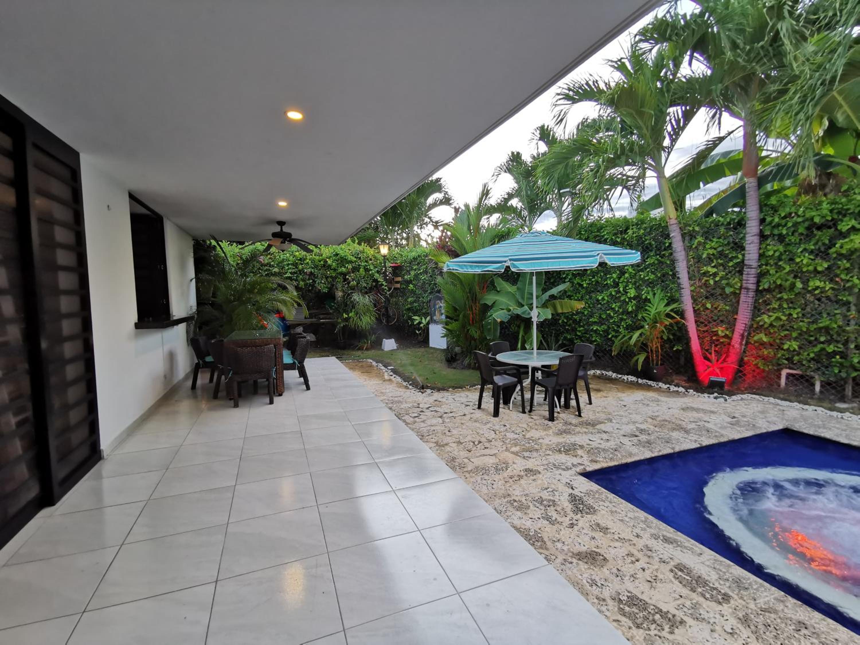 Casa condominio santa ana
