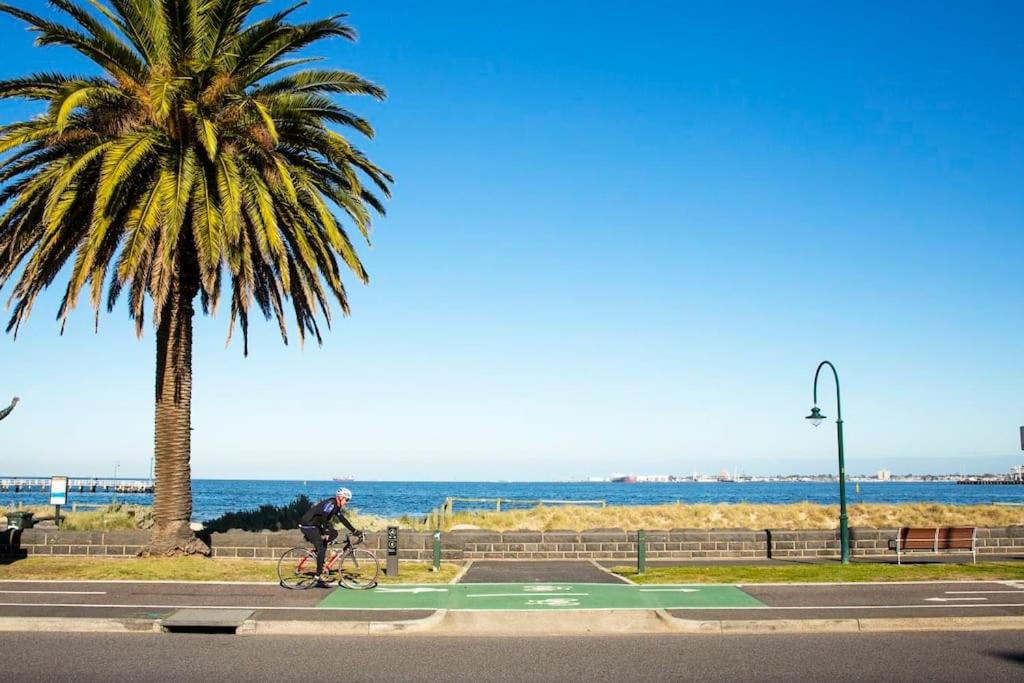 Port Melb Penthouse Resort 2BR 2PoolsSpaGym