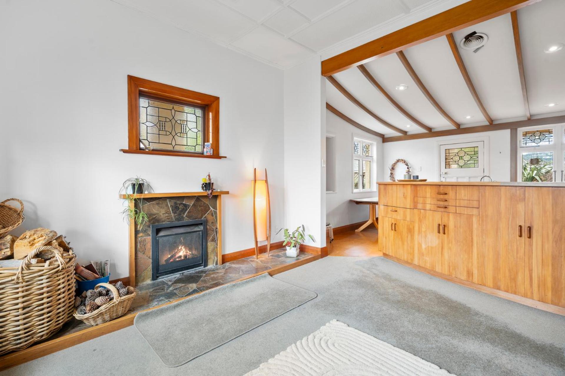 Montague Manor - Wellington Holiday Home view 5