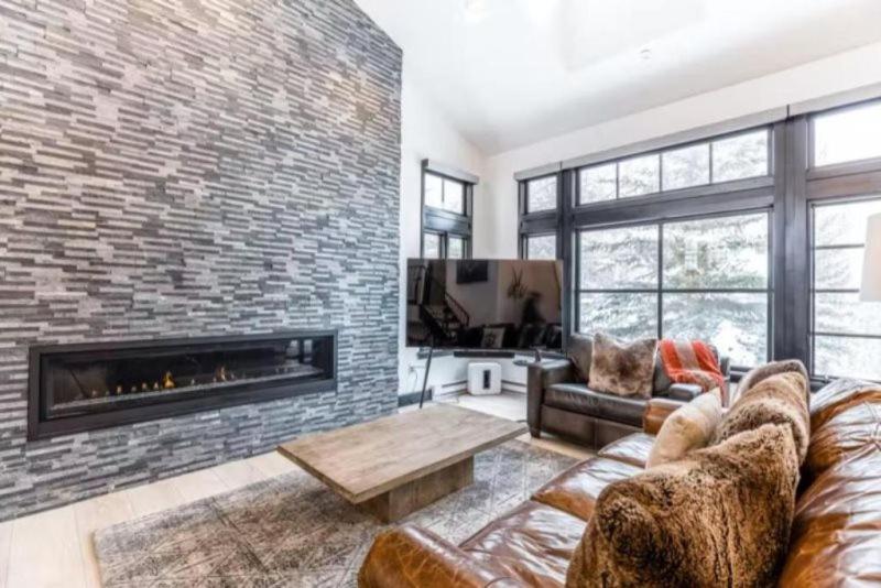 Beaver Creek Meadows Townhomes 4 Bedroom Luxury Vacation Rental view 4