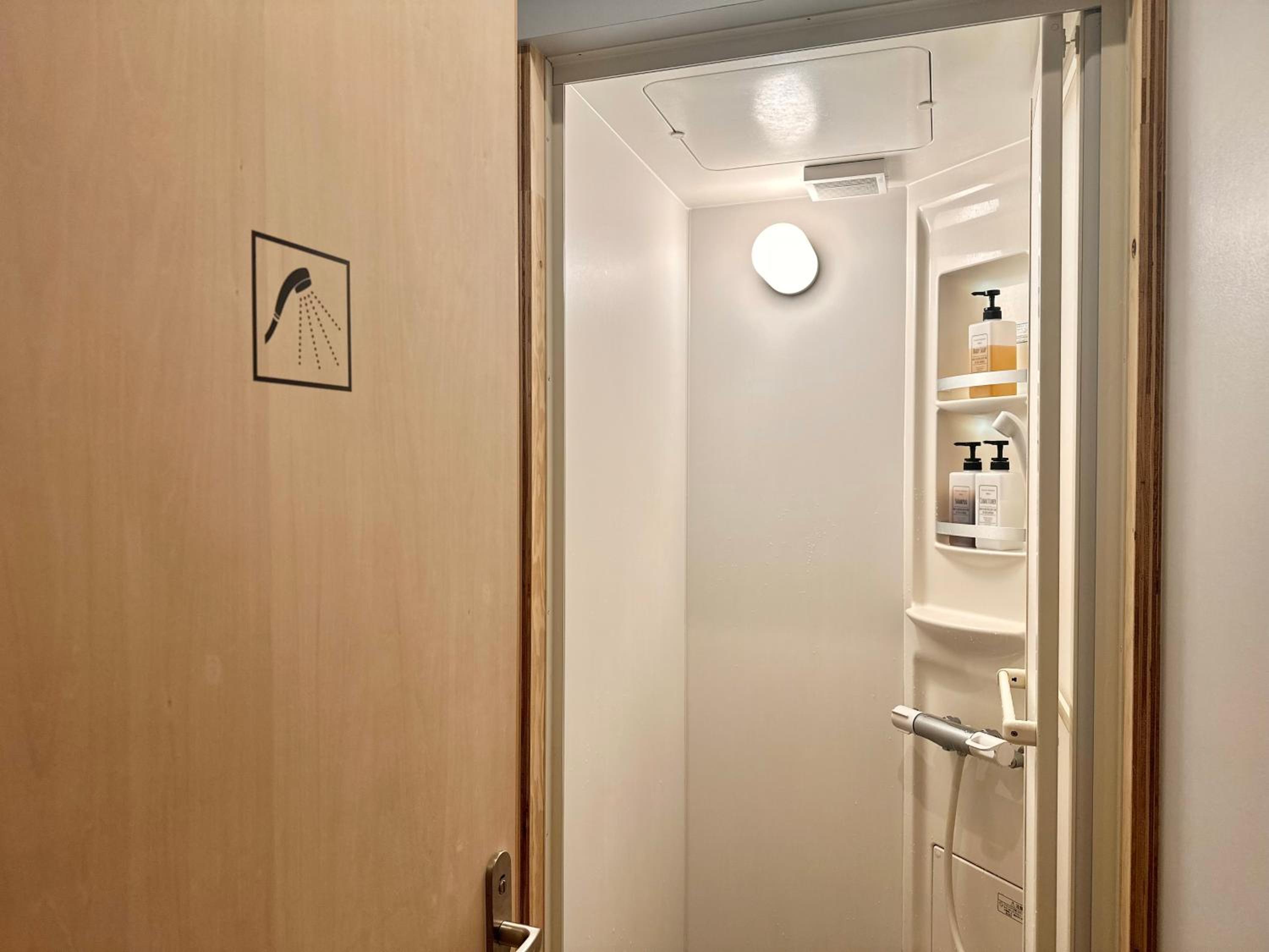 TRAVEL&BOOK HOTEL HULATONCABIN TAKAMATSU