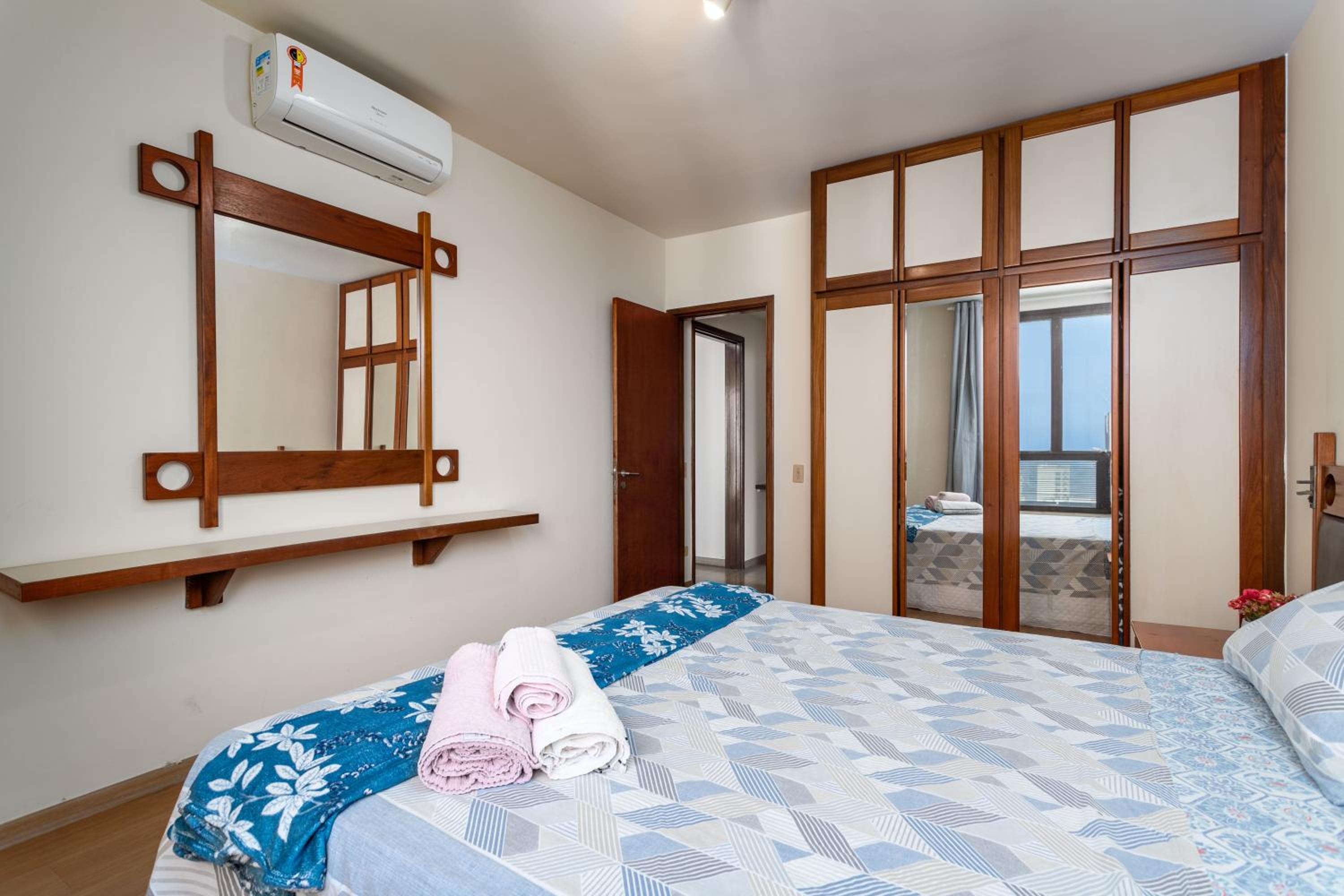 Residence Real Copacabana - 1618 - Piscina e Varanda com Vista
