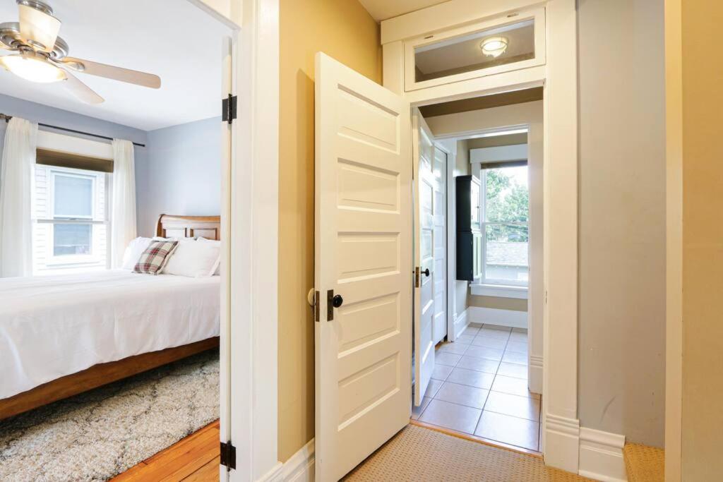 Home with Garage, Hot Tub, near OSU & Short North view 2