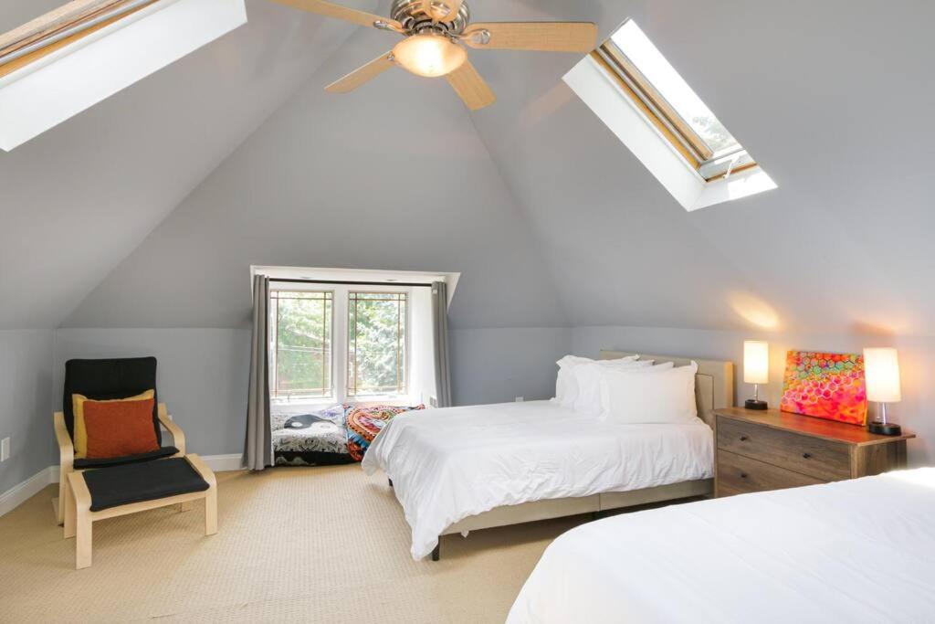 Home with Garage, Hot Tub, near OSU & Short North view 3