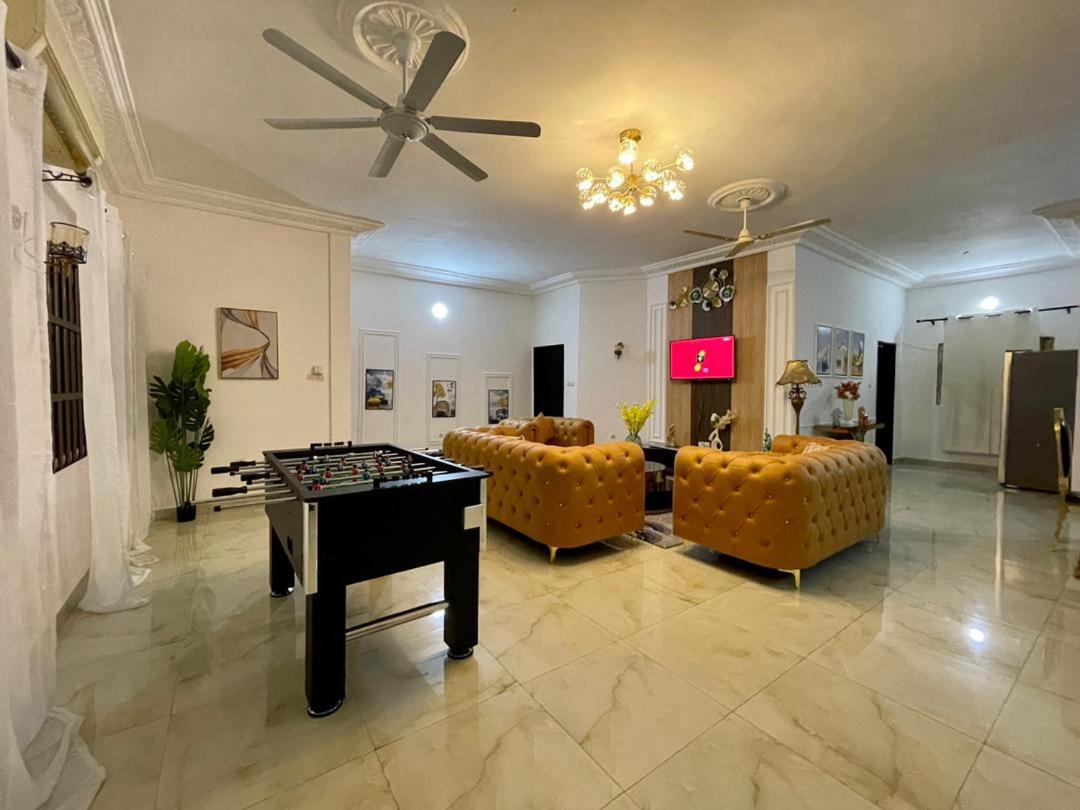 lounge