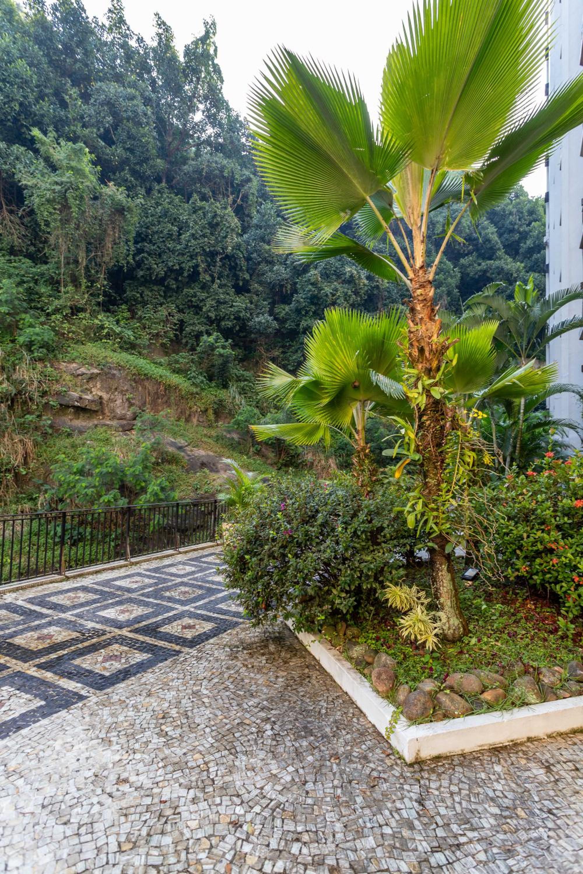 Residence Real Copacabana - 1618 - Piscina e Varanda com Vista