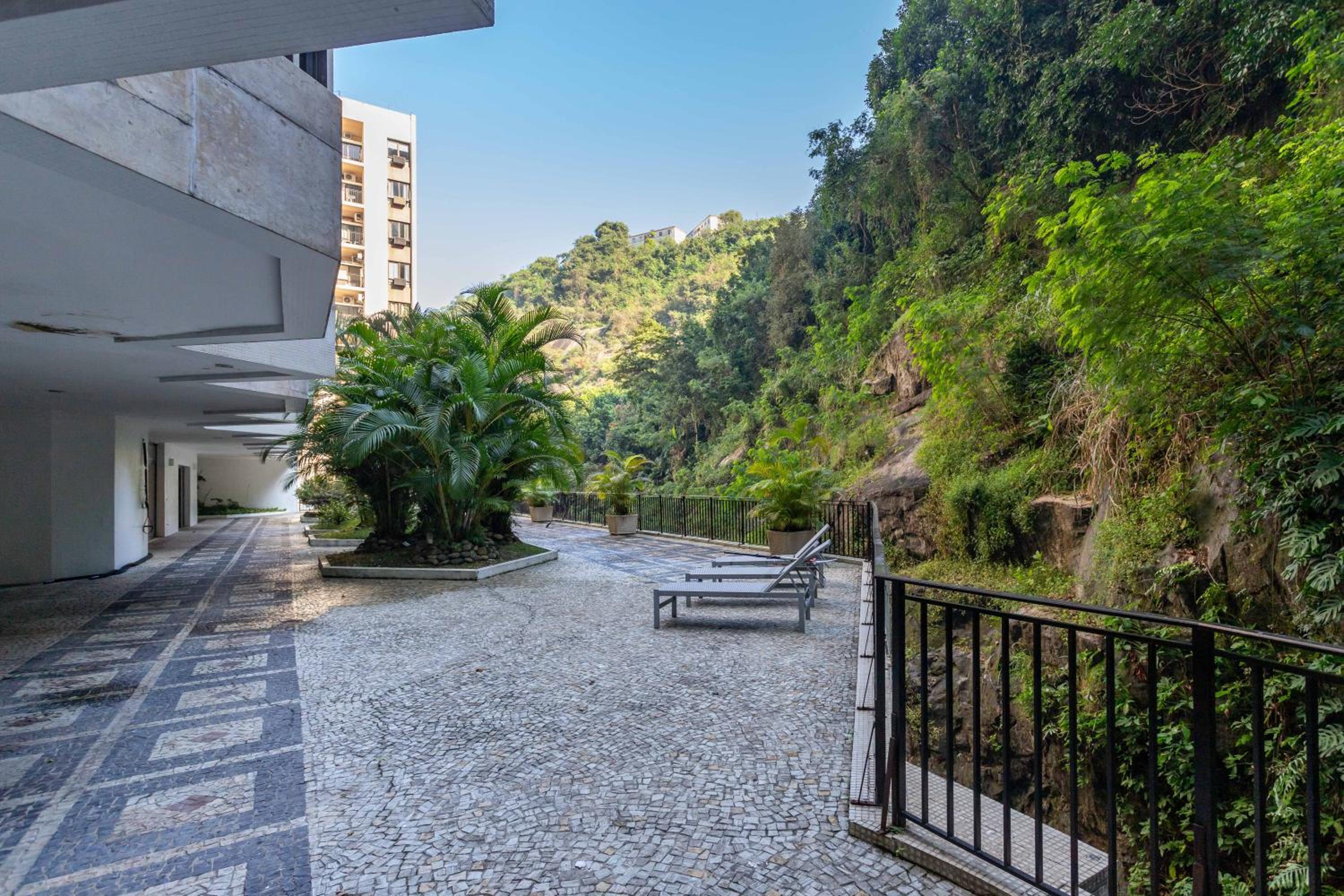 Residence Real Copacabana - 1618 - Piscina e Varanda com Vista