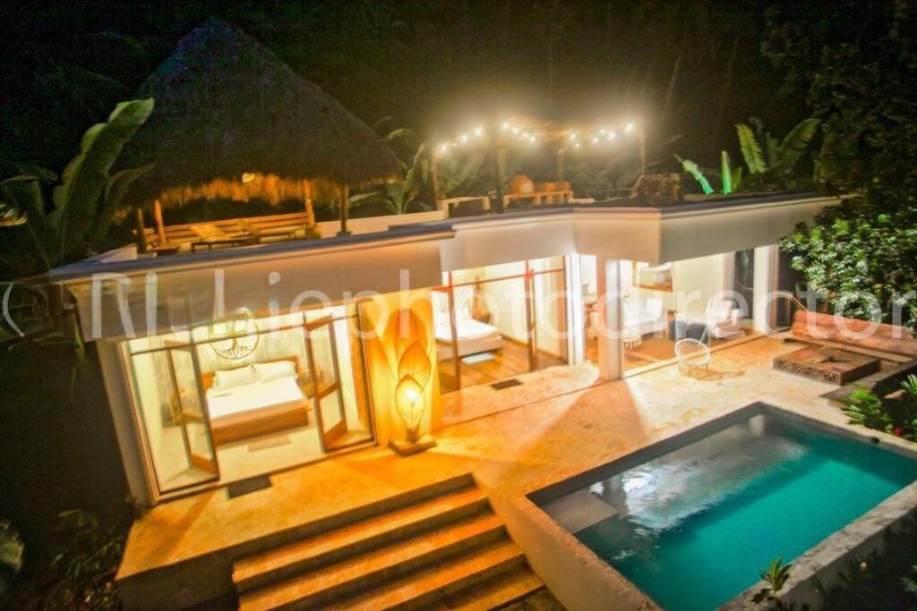 Jungle Rooftop Villa, near beach