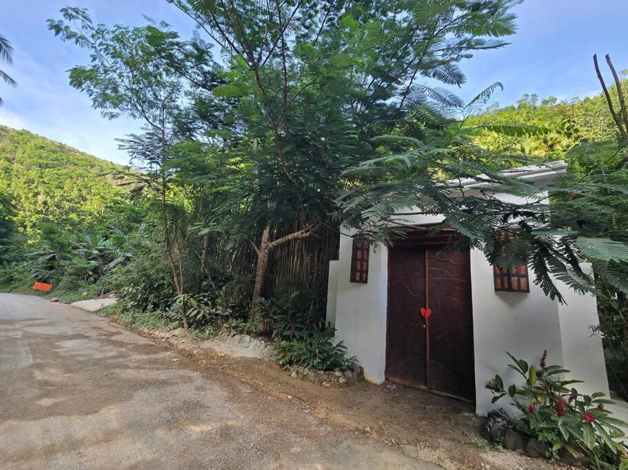 Jungle Rooftop Villa, near beach