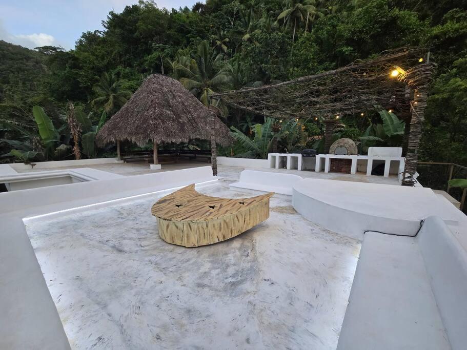Jungle Rooftop Villa, near beach