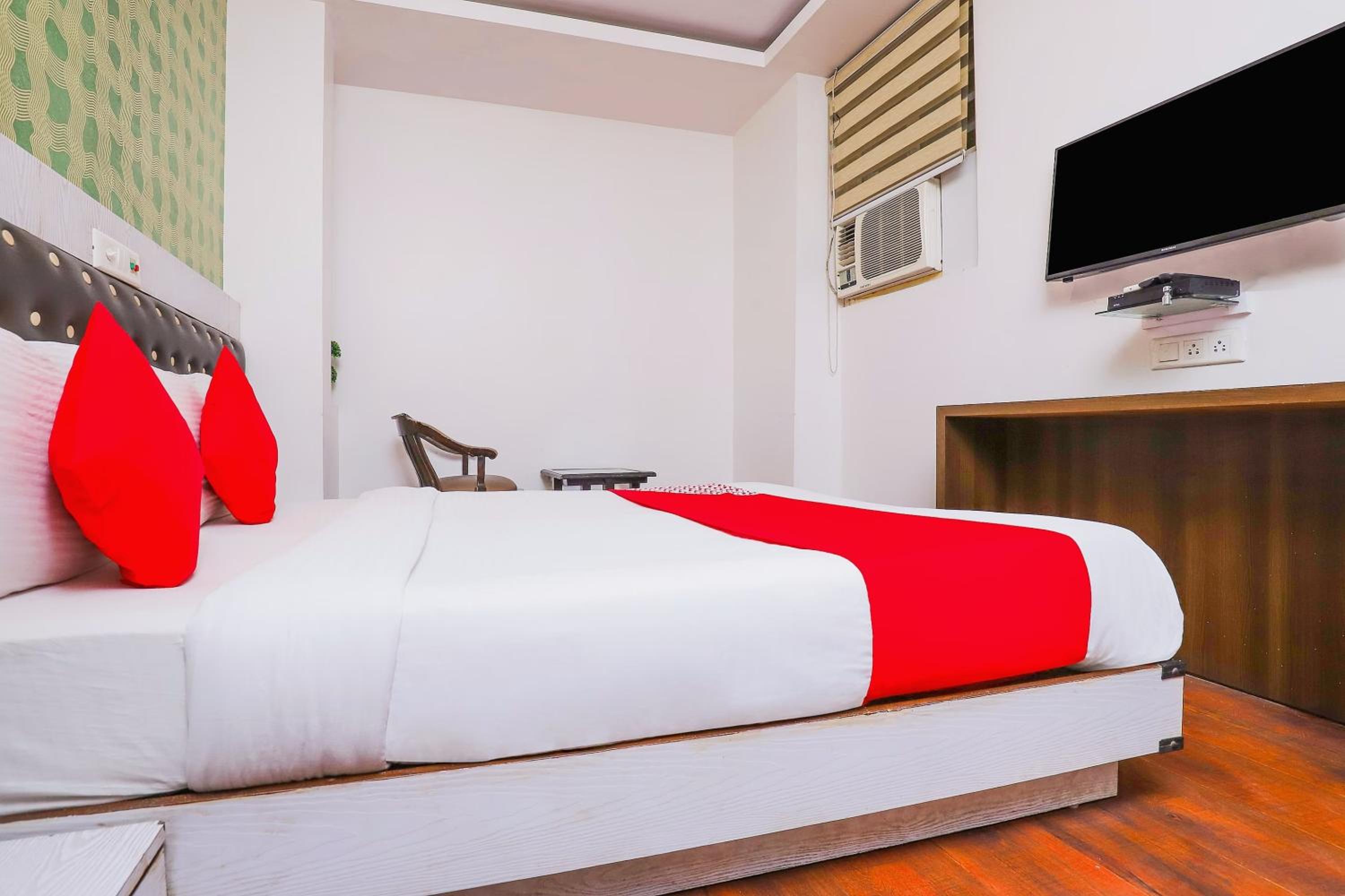 Hotel O Sehej Continental