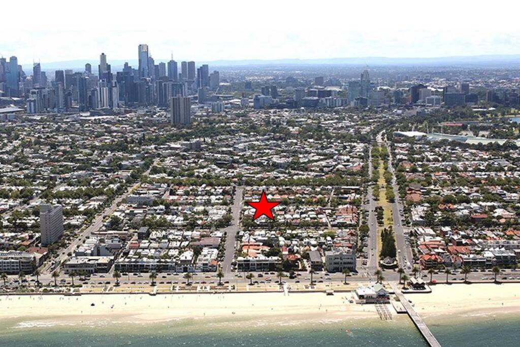 Perfect Page St Home 3Bed 2Bath Sleeps 6
