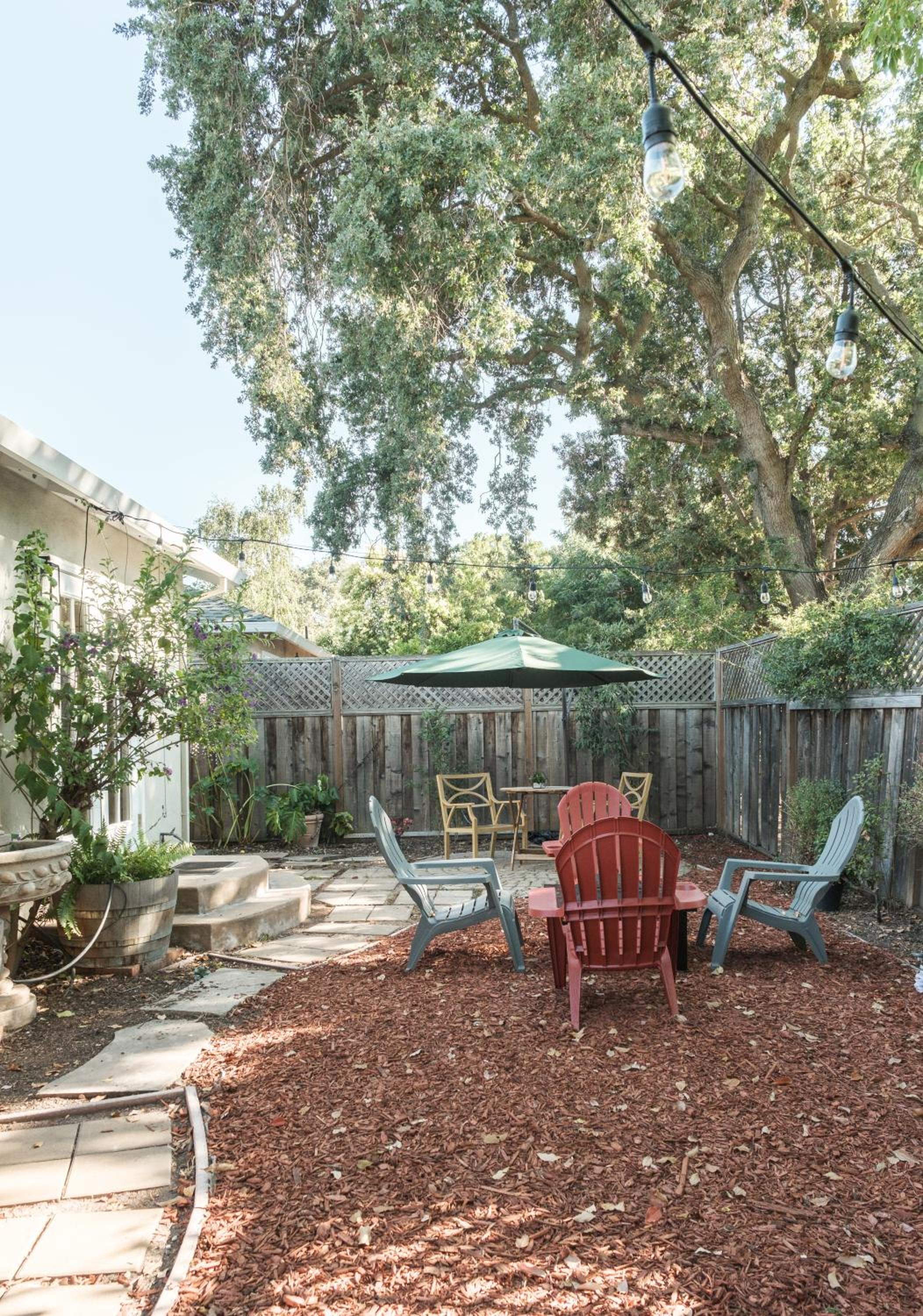 Serene Escape 2BD Private Patio & Firepit near Stanford view 3